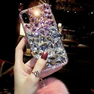 Iphone 6 case *MAKE A OFFER* and I’ll accept.